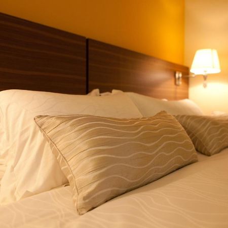 Pine Tree Hotel Batu Pahat Ngoại thất bức ảnh
