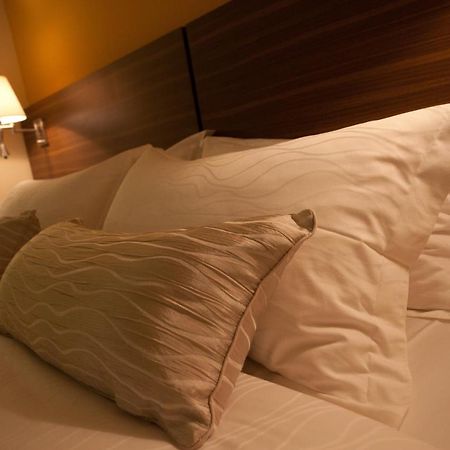 Pine Tree Hotel Batu Pahat Ngoại thất bức ảnh