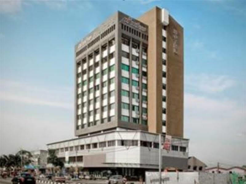 Pine Tree Hotel Batu Pahat Ngoại thất bức ảnh
